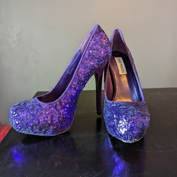 Purple sequin Steve Madden heels - Picture 3 of 5